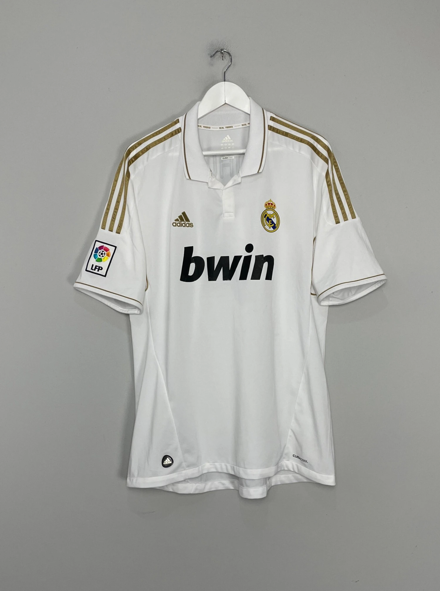 2011/12 REAL MADRID RONALDO #7 HOME SHIRT (XL) ADIDAS(2011 12 Real Madrid Ronaldo 7 Home Shirt Xl Adidas235) 5 2011/12 REAL MADRID RONALDO #7 HOME SHIRT (XL) ADIDAS(2011 12 Real Madrid Ronaldo 7 Home Shirt Xl Adidas235) - Image 3