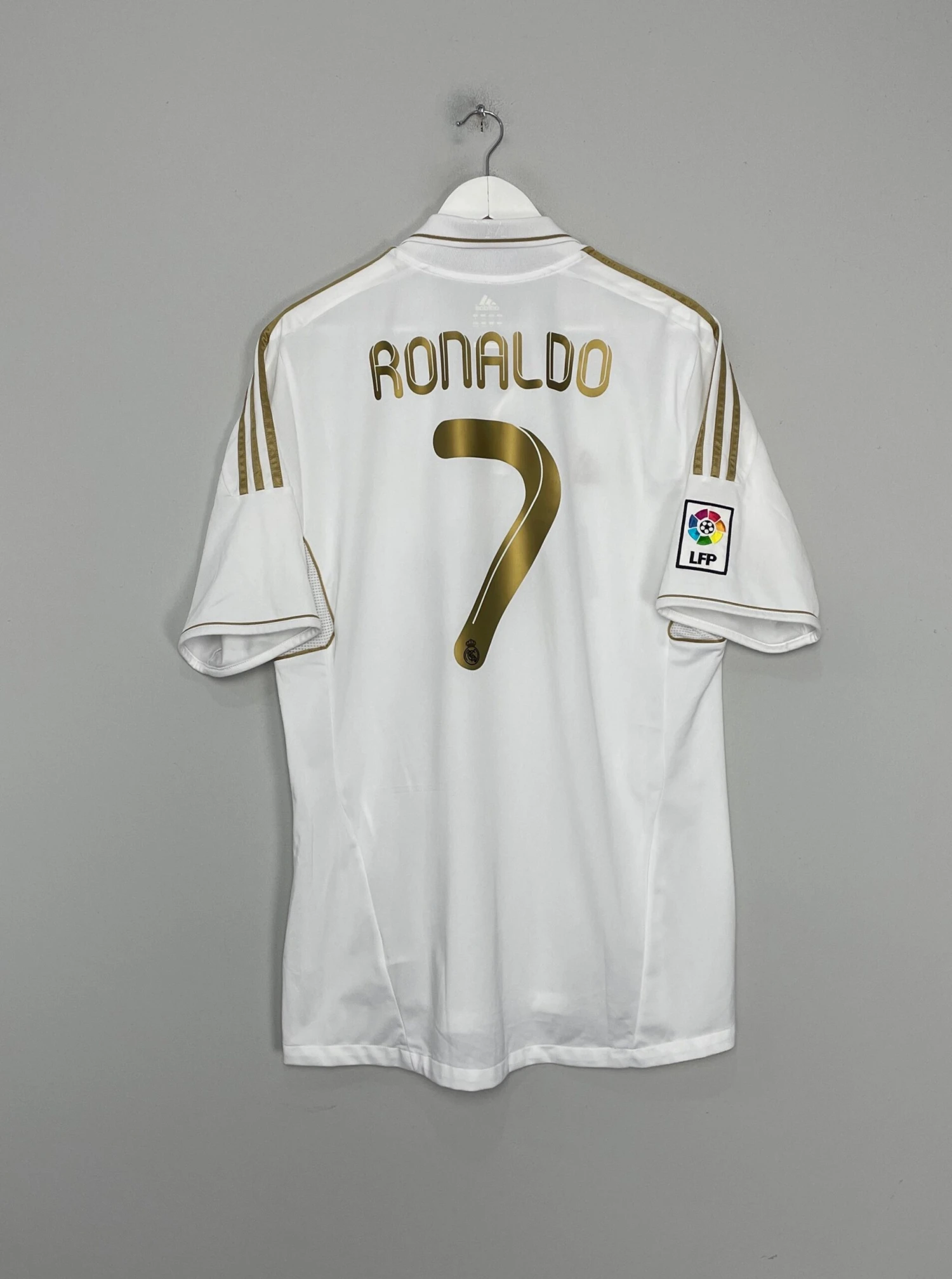 2011/12 REAL MADRID RONALDO #7 HOME SHIRT (XL) ADIDAS(2011 12 Real Madrid Ronaldo 7 Home Shirt Xl Adidas235) 3 2011/12 REAL MADRID RONALDO #7 HOME SHIRT (XL) ADIDAS(2011 12 Real Madrid Ronaldo 7 Home Shirt Xl Adidas235)