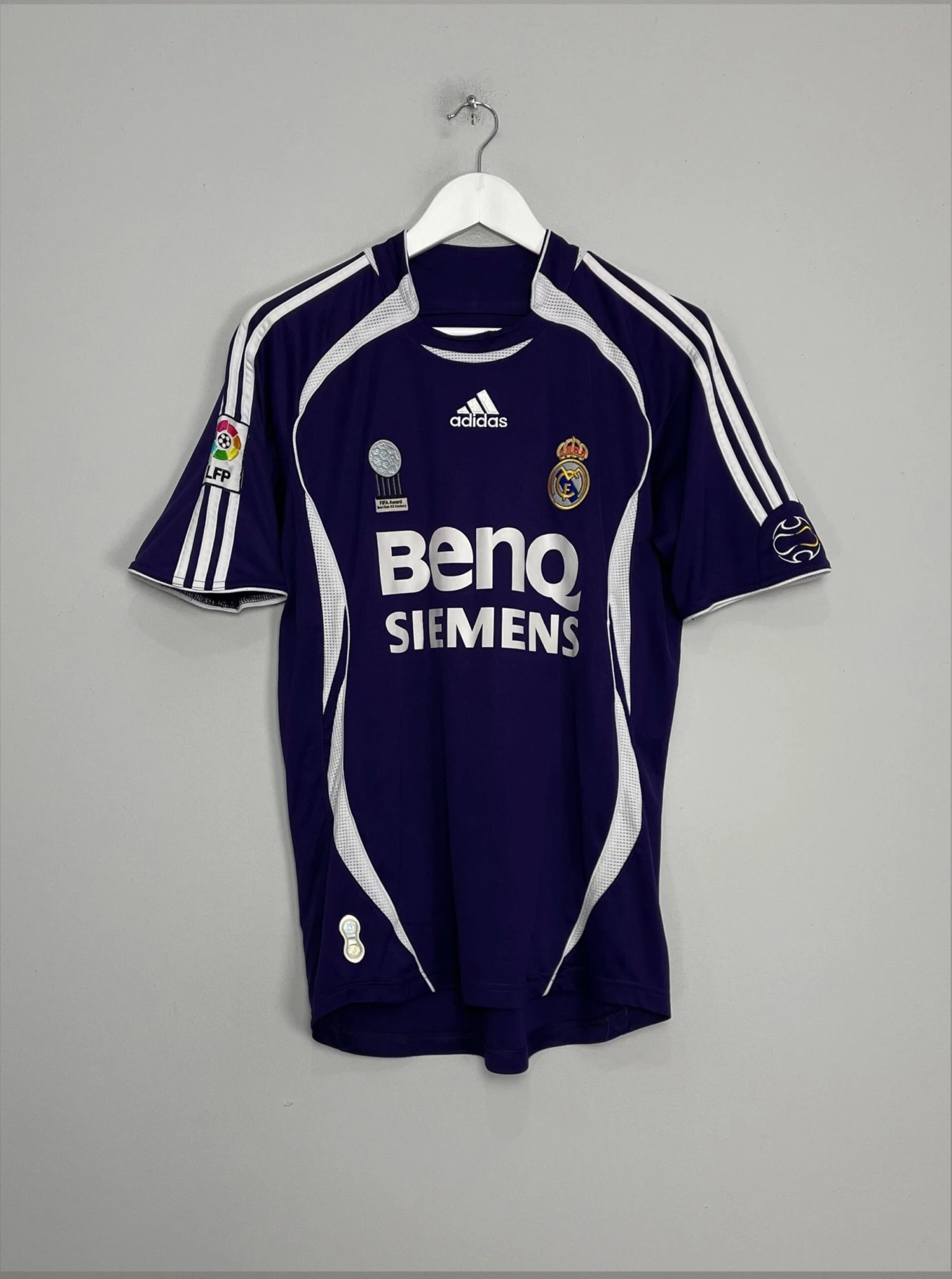2006/07 REAL MADRID RONALDO #9 THIRD SHIRT (S) ADIDAS(2006 07 Real Madrid Ronaldo 9 Third Shirt S Adidas33) 5 2006/07 REAL MADRID RONALDO #9 THIRD SHIRT (S) ADIDAS(2006 07 Real Madrid Ronaldo 9 Third Shirt S Adidas33) - Image 3
