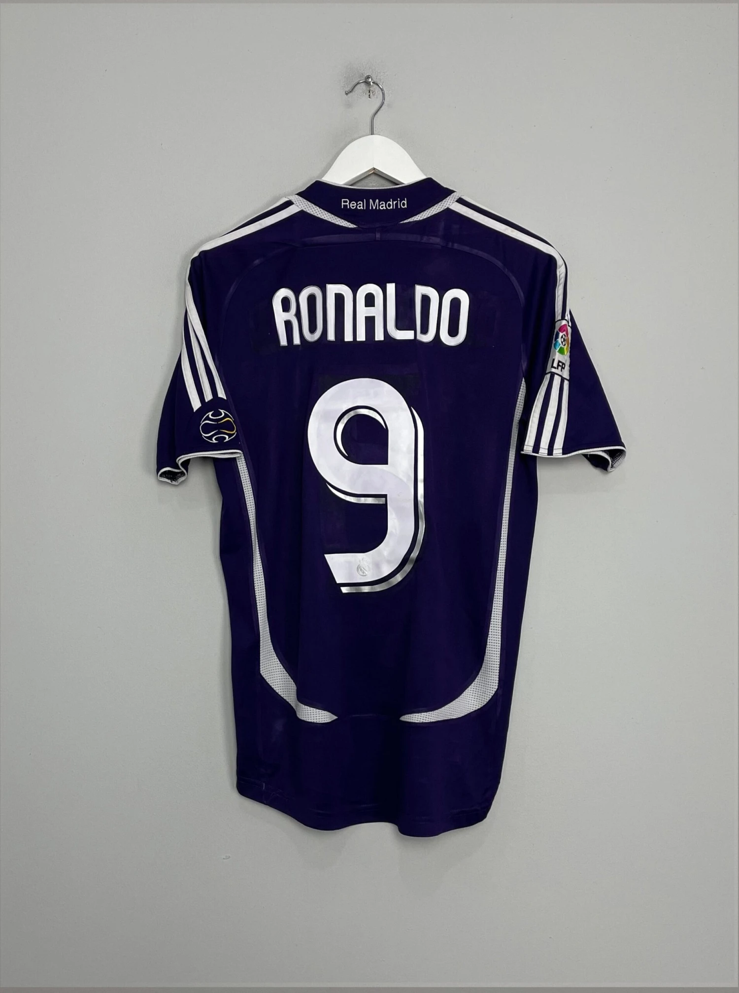 2006/07 REAL MADRID RONALDO #9 THIRD SHIRT (S) ADIDAS(2006 07 Real Madrid Ronaldo 9 Third Shirt S Adidas33) 3 2006/07 REAL MADRID RONALDO #9 THIRD SHIRT (S) ADIDAS(2006 07 Real Madrid Ronaldo 9 Third Shirt S Adidas33)