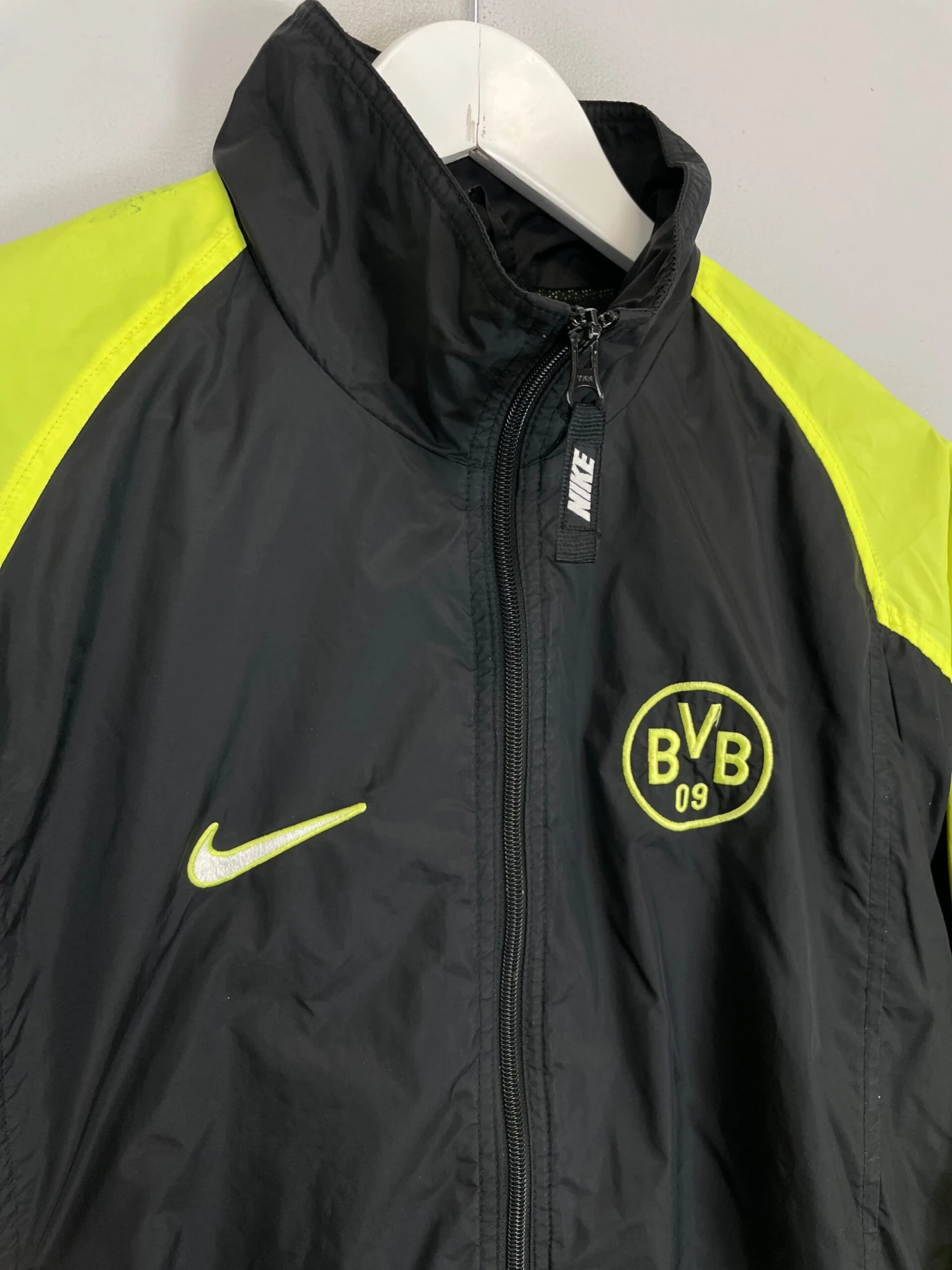 1997/98 DORTMUND TRAINING JACKET (M) NIKE(1997 98 Dortmund Training Jacket M Nike) 4 1997/98 DORTMUND TRAINING JACKET (M) NIKE(1997 98 Dortmund Training Jacket M Nike) - Image 2