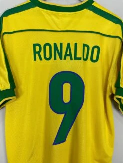 1998/00 BRAZIL RONALDO #9 HOME SHIRT (M) NIKE(1998 00 Brazil Ronaldo 9 Home Shirt M Nike77) -Cultkits Shop IMG 1321 2bc482f7 a7fe 4b73 9810 f0d5ed860be0