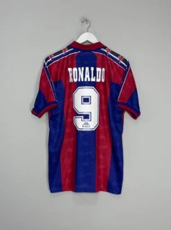 1995/97 BARCELONA RONALDO #9 HOME SHIRT (M) KAPPA(1995 97 Barcelona Ronaldo 9 Home Shirt M Kappa57)