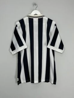 1996/97 GRIMSBY TOWN HOME SHIRT (L) LOTTO(1996 97 Grimsby Town Home Shirt L Lotto325) -Cultkits Shop IMG 1407 6733473f 0ca7 4098 81e0 35fc55b0216a