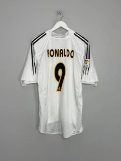 2004/05 REAL MADRID RONALDO #9 HOME SHIRT (L) ADIDAS(2004 05 Real Madrid Ronaldo 9 Home Shirt L Adidas 04)