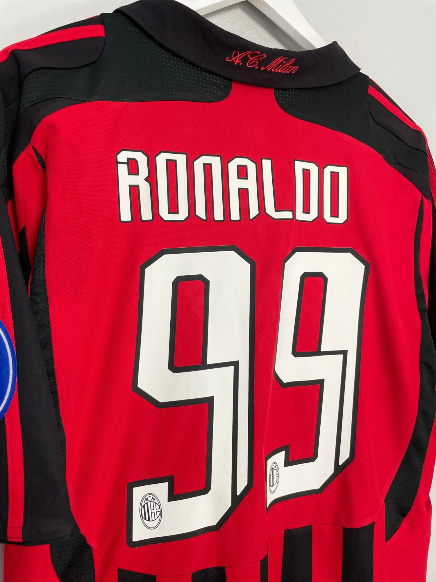 2007/08 AC MILAN RONALDO #9 *SUPER CUP* HOME SHIRT (XL) ADIDAS(2007 08 Ac Milan Ronaldo 9 Super Cup Home Shirt Xl Adidas) 4 2007/08 AC MILAN RONALDO #9 *SUPER CUP* HOME SHIRT (XL) ADIDAS(2007 08 Ac Milan Ronaldo 9 Super Cup Home Shirt Xl Adidas) - Image 2