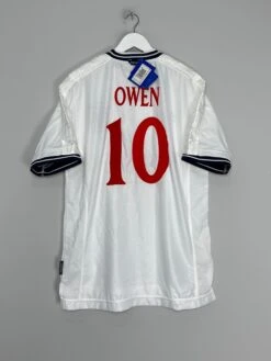 1999/01 ENGLAND OWEN #10 *BNWT* SIGNED HOME SHIRT (XL) UMBRO(1999 01 England Owen 10 Bnwt Signed Home Shirt Xl Umbro)
