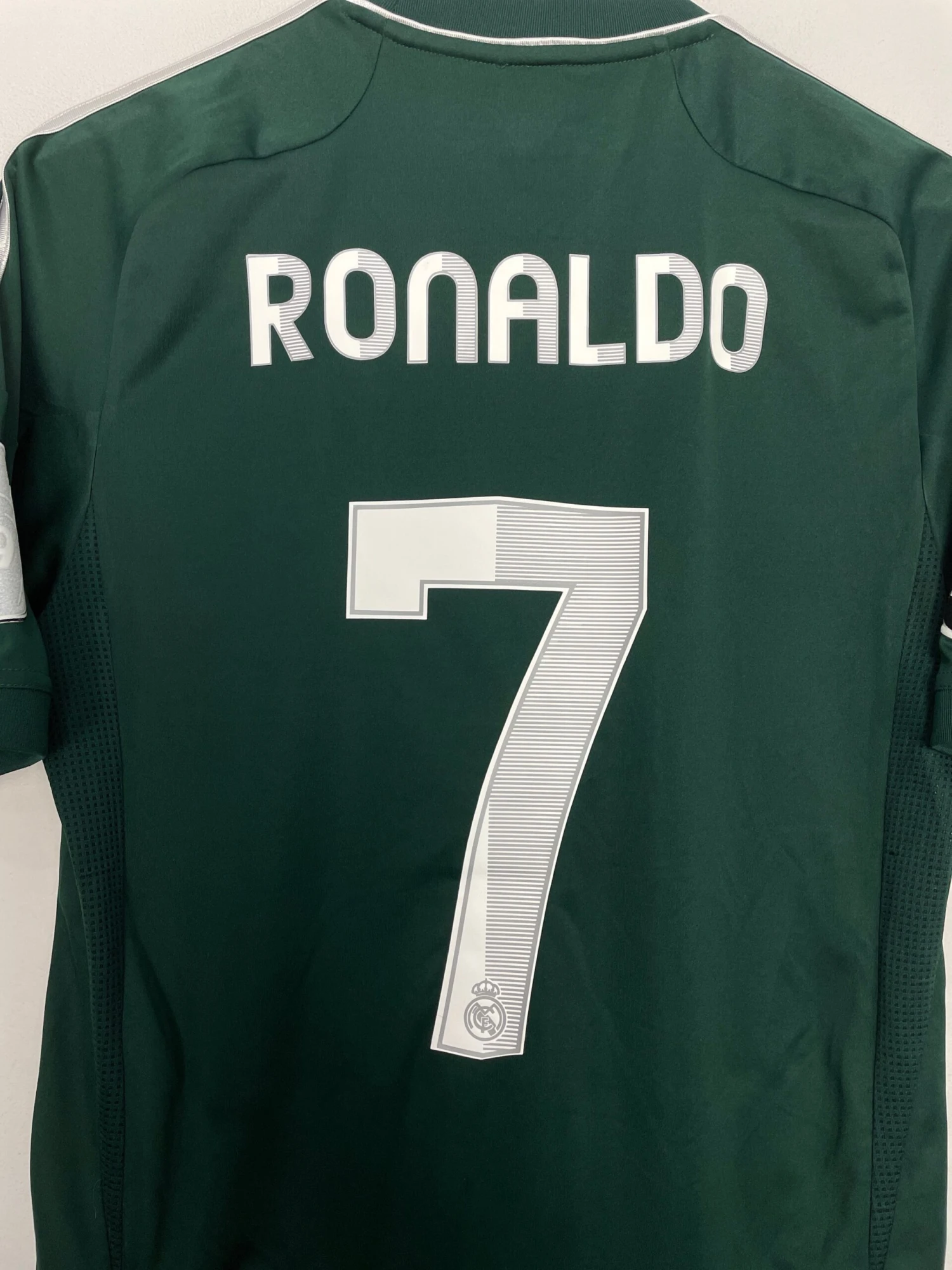2012/13 REAL MADRID RONALDO #7 C/L THIRD SHIRT (S) ADIDAS(2012 13 Real Madrid Ronaldo 7 Third Shirt S98) 4 2012/13 REAL MADRID RONALDO #7 C/L THIRD SHIRT (S) ADIDAS(2012 13 Real Madrid Ronaldo 7 Third Shirt S98) - Image 2