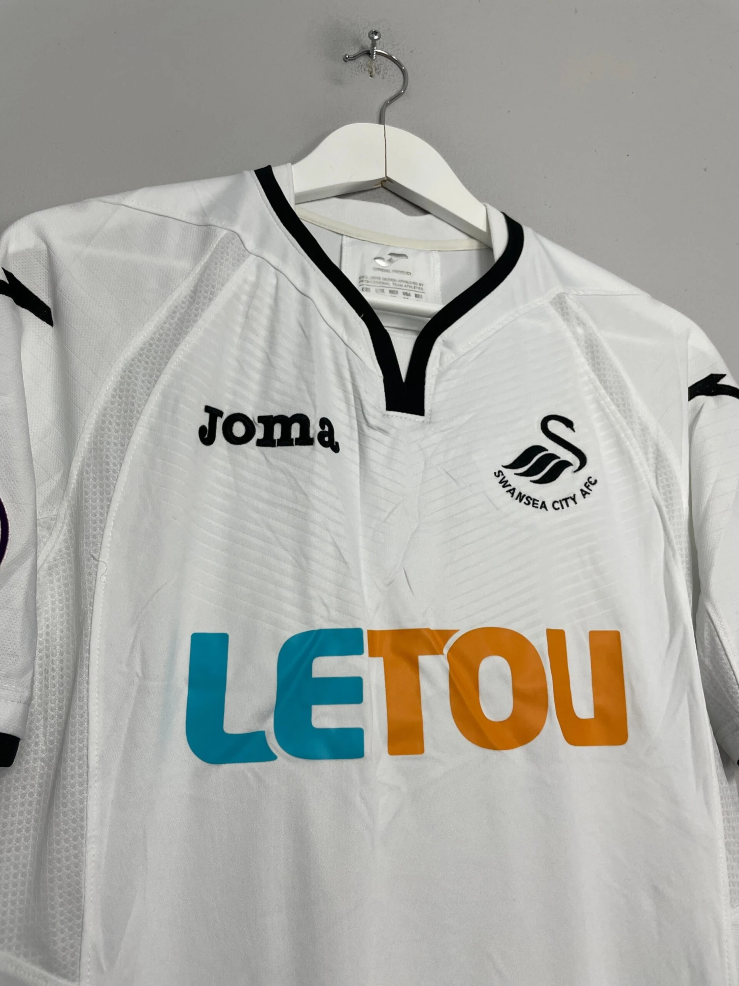 2017/18 SWANSEA CITY KING #26 *MATCH ISSUE* HOME SHIRT (M) JOMA(2017 2018 Swansea King 26 Player Issue Home Shirt M Joma) 6 2017/18 SWANSEA CITY KING #26 *MATCH ISSUE* HOME SHIRT (M) JOMA(2017 2018 Swansea King 26 Player Issue Home Shirt M Joma) - Image 4