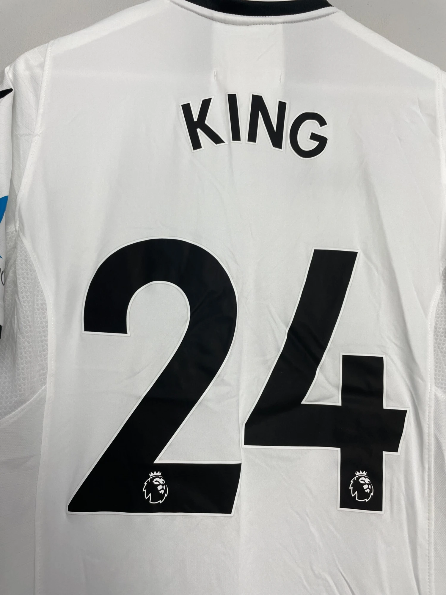 2017/18 SWANSEA CITY KING #26 *MATCH ISSUE* HOME SHIRT (M) JOMA(2017 2018 Swansea King 26 Player Issue Home Shirt M Joma) 4 2017/18 SWANSEA CITY KING #26 *MATCH ISSUE* HOME SHIRT (M) JOMA(2017 2018 Swansea King 26 Player Issue Home Shirt M Joma) - Image 2