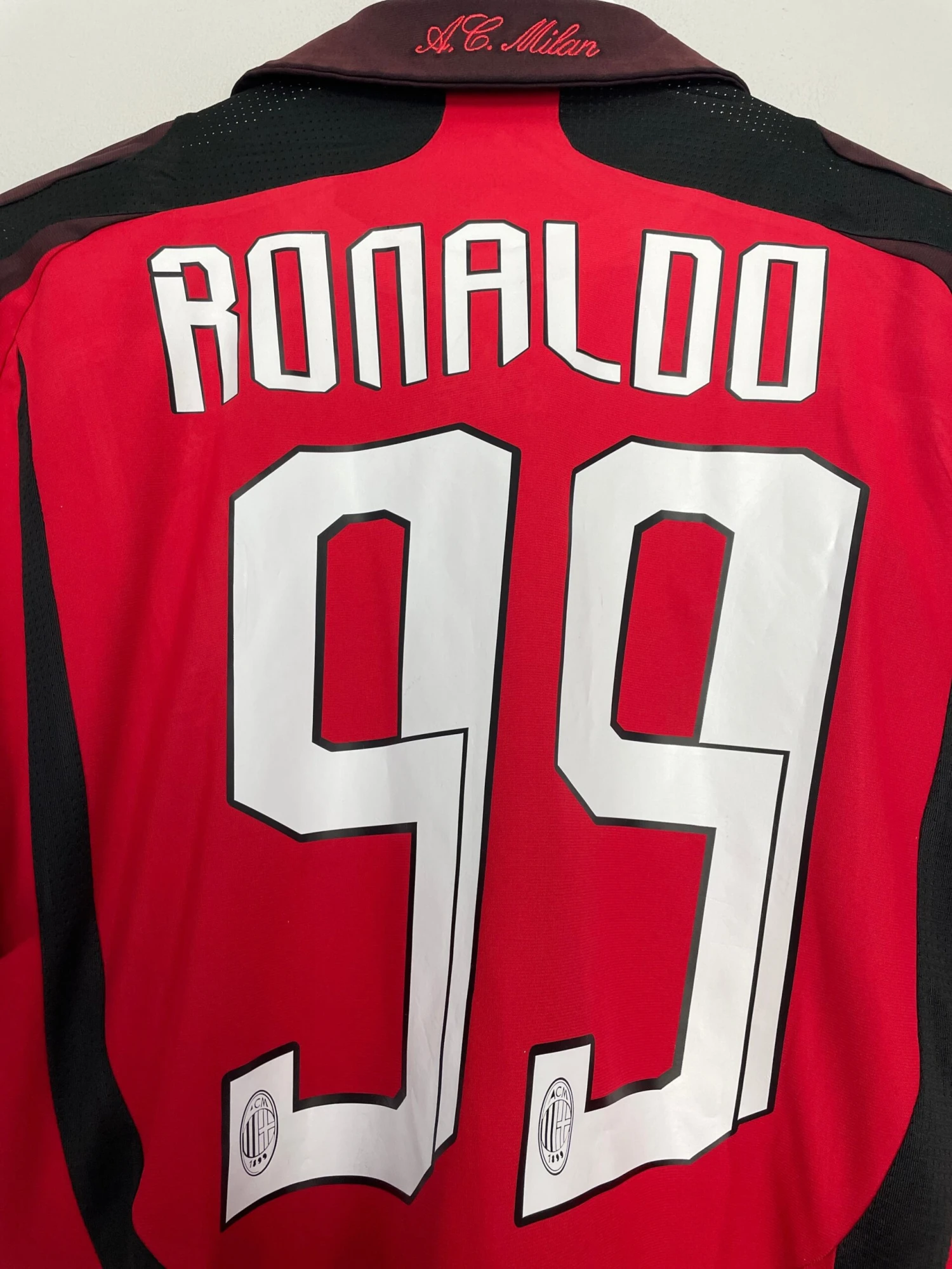 2007/08 AC MILAN RONALDO #99 HOME SHIRT (M) ADIDAS(2007 08 Ac Milan Ronaldo 99 Home Shirt M Adidas) 4 2007/08 AC MILAN RONALDO #99 HOME SHIRT (M) ADIDAS(2007 08 Ac Milan Ronaldo 99 Home Shirt M Adidas) - Image 2