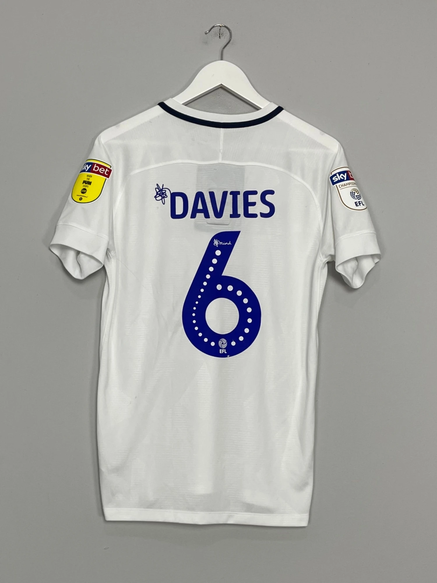 2018/19 PRESTON NORTH END DAVIES #6 *MATCH ISSUE* HOME SHIRT (M) NIKE(2018 19 Preston North End Davies 6 Match Issue Home Shirt M Nike) 6 2018/19 PRESTON NORTH END DAVIES #6 *MATCH ISSUE* HOME SHIRT (M) NIKE(2018 19 Preston North End Davies 6 Match Issue Home Shirt M Nike) - Image 4