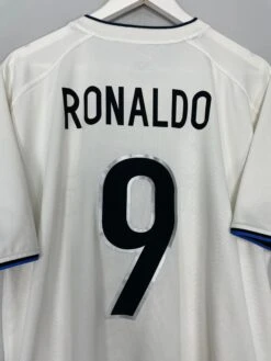 1999/00 INTER MILAN RONALDO #9 AWAY SHIRT (L) NIKE(1999 00 Inter Milan Ronaldo 9 Away Shirt L Nike Copy) -Cultkits Shop IMG 4483 e2eb426c 5a3f 4e98 a413 5987d190e878 1