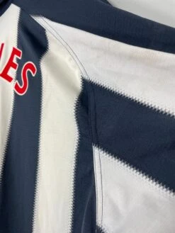 2010/11 WEST BROM BARNES #8 *MATCH ISSUE* HOME SHIRT (L) UMBRO(2010 11 West Brom Barnes 8 Match Issue Home Shirt L Umbro) 11 2010/11 WEST BROM BARNES #8 *MATCH ISSUE* HOME SHIRT (L) UMBRO(2010 11 West Brom Barnes 8 Match Issue Home Shirt L Umbro) -Cultkits Shop IMG 4803