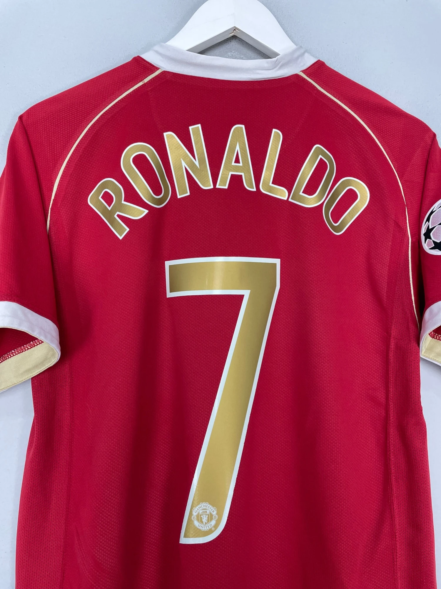 2006/07 MANCHESTER UNITED RONALDO #7 C/L HOME SHIRT (S) NIKE(2006 07 Manchester United Ronaldo 7 C L Home Shirt S Nike352) 4 2006/07 MANCHESTER UNITED RONALDO #7 C/L HOME SHIRT (S) NIKE(2006 07 Manchester United Ronaldo 7 C L Home Shirt S Nike352) - Image 2