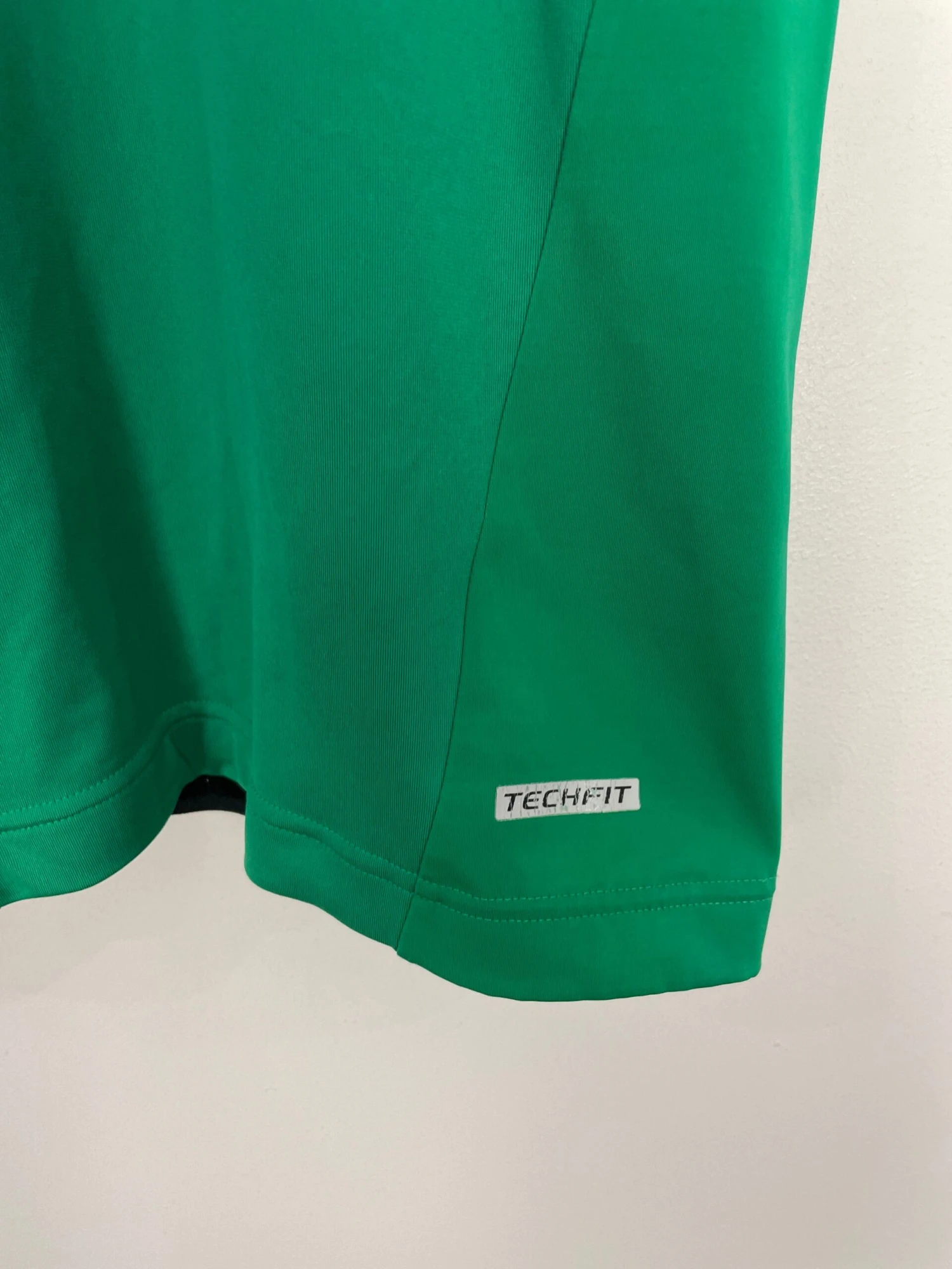 2011/13 MEXICO *PLAYER ISSUE* HOME SHIRT (L) ADIDAS(2011 13 Mexico Player Issue Home Shirt Xl Adidas1) 5 2011/13 MEXICO *PLAYER ISSUE* HOME SHIRT (L) ADIDAS(2011 13 Mexico Player Issue Home Shirt Xl Adidas1) - Image 3