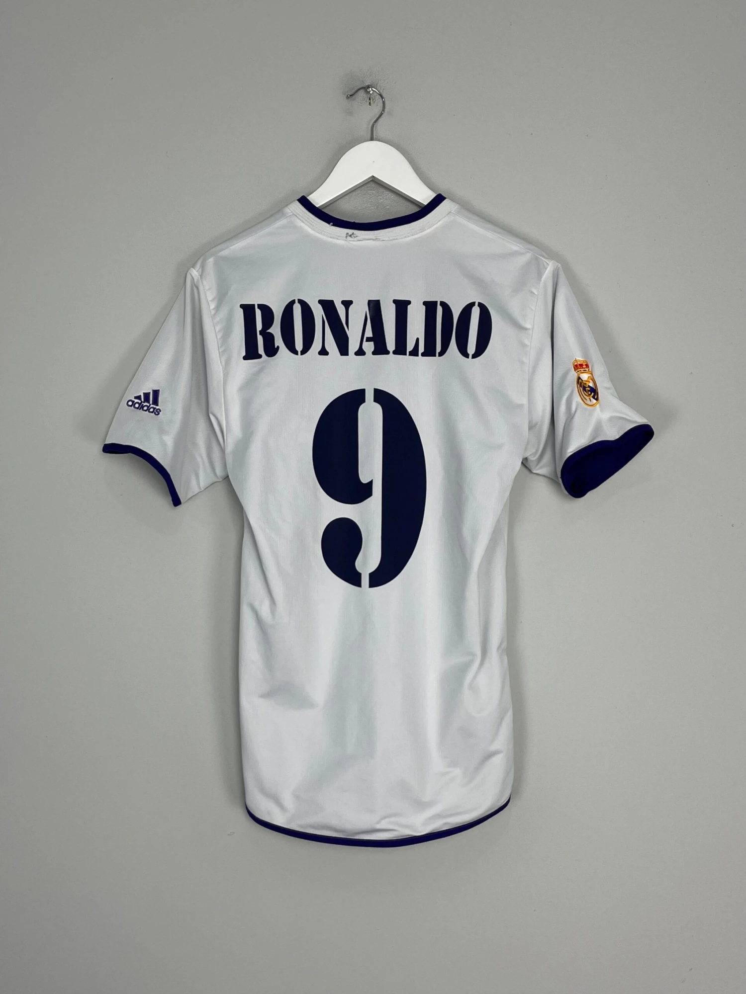 2002/03 REAL MADRID RONALDO #9 *CENTENARY* THIRD SHIRT (M) ADIDAS(2002 03 Real Madrid Ronaldo 9 Centenary Third Shirt M Adidas) 7 2002/03 REAL MADRID RONALDO #9 *CENTENARY* THIRD SHIRT (M) ADIDAS(2002 03 Real Madrid Ronaldo 9 Centenary Third Shirt M Adidas) - Image 5