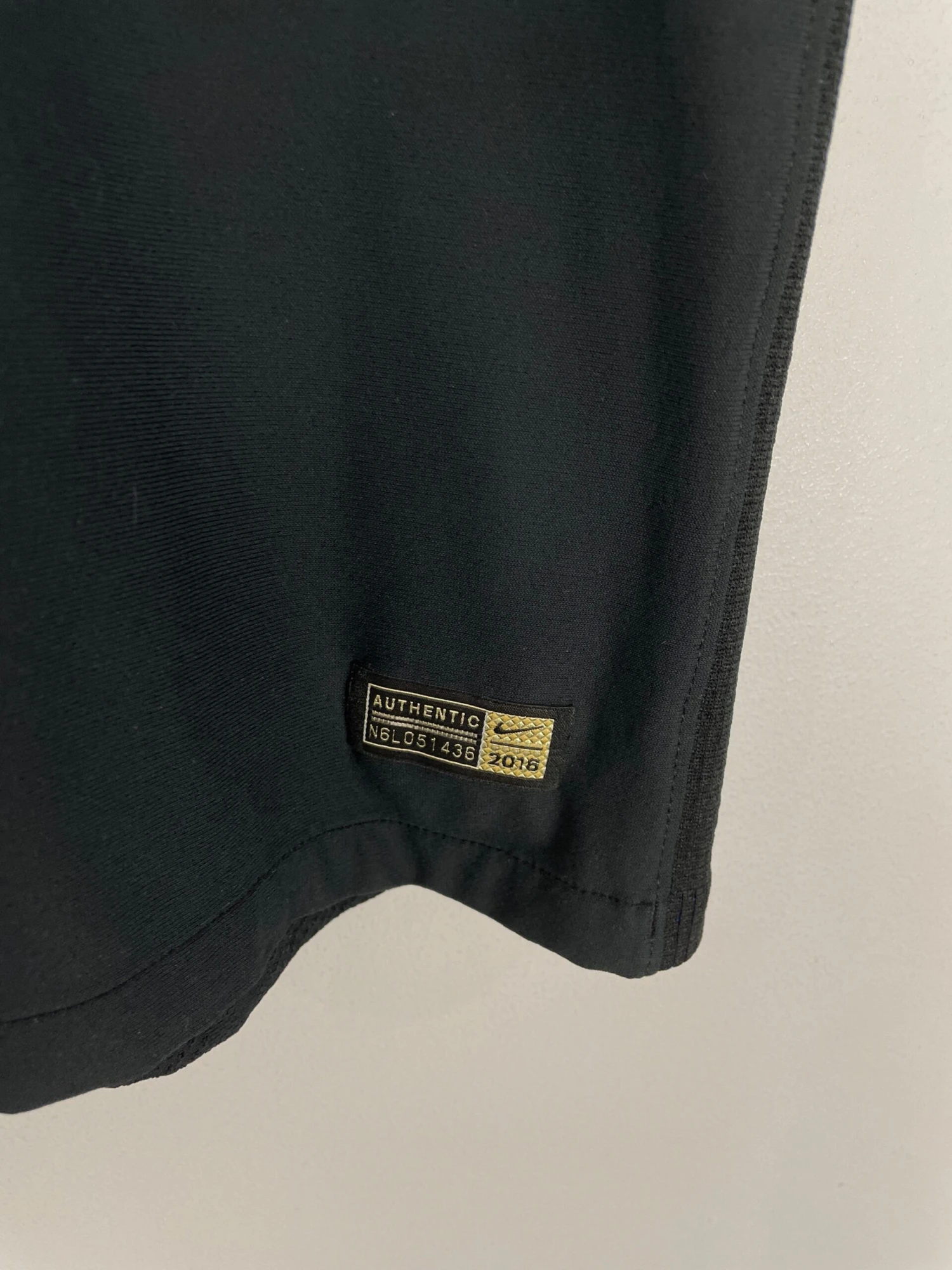 2015/16 USA *BNWT* PLAYER ISSUE* AWAY SHIRT (M) NIKE(2015 16 Usa Bnwt Player Issue Away Shirt M Nike323) 5 2015/16 USA *BNWT* PLAYER ISSUE* AWAY SHIRT (M) NIKE(2015 16 Usa Bnwt Player Issue Away Shirt M Nike323) - Image 3