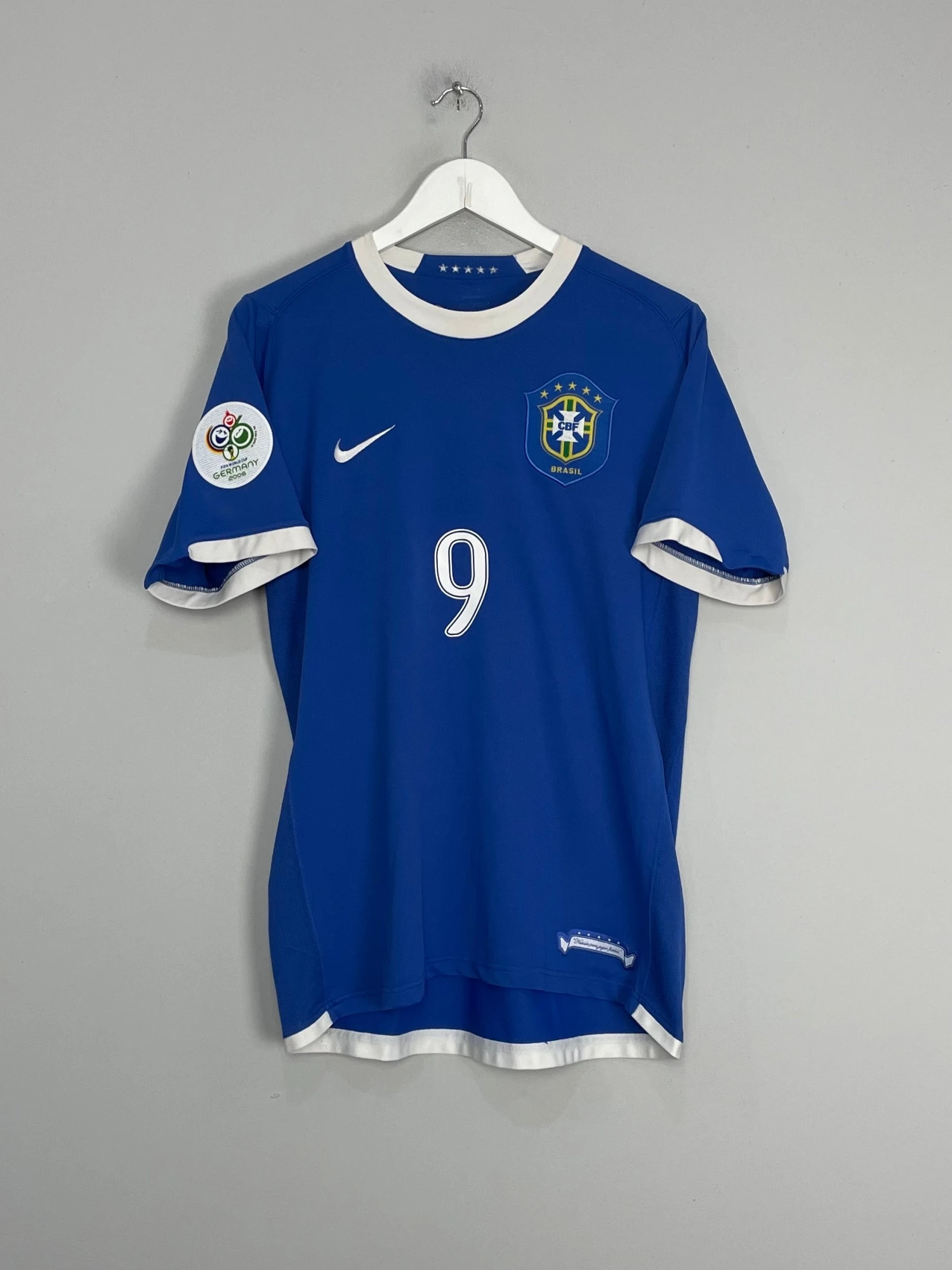 2006/08 BRAZIL RONALDO #9 AWAY SHIRT (M) NIKE(2006 08 Brazil Ronaldo 9 Away Shirt M Nike65) 5 2006/08 BRAZIL RONALDO #9 AWAY SHIRT (M) NIKE(2006 08 Brazil Ronaldo 9 Away Shirt M Nike65) - Image 3