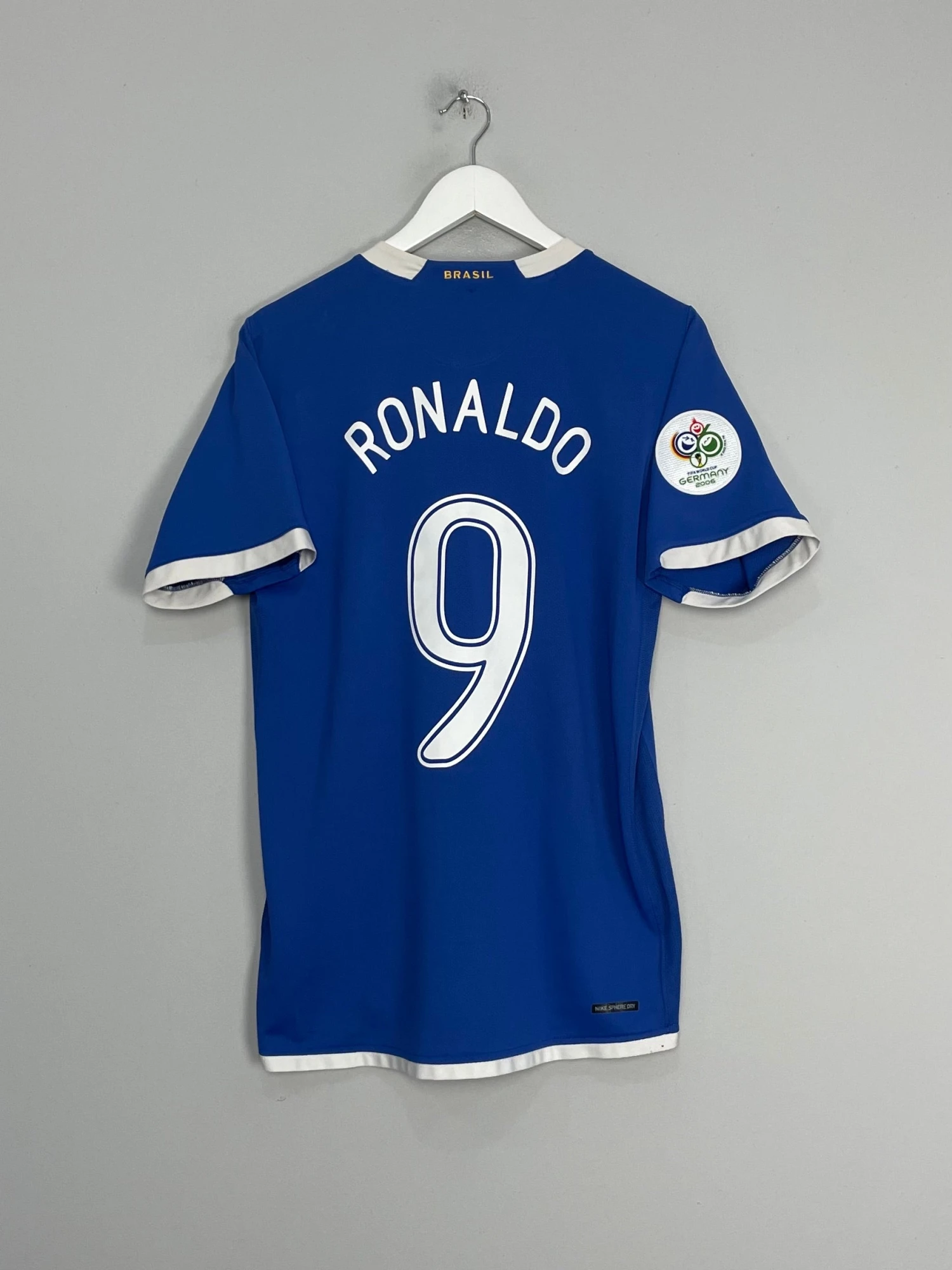2006/08 BRAZIL RONALDO #9 AWAY SHIRT (M) NIKE(2006 08 Brazil Ronaldo 9 Away Shirt M Nike65) 3 2006/08 BRAZIL RONALDO #9 AWAY SHIRT (M) NIKE(2006 08 Brazil Ronaldo 9 Away Shirt M Nike65)