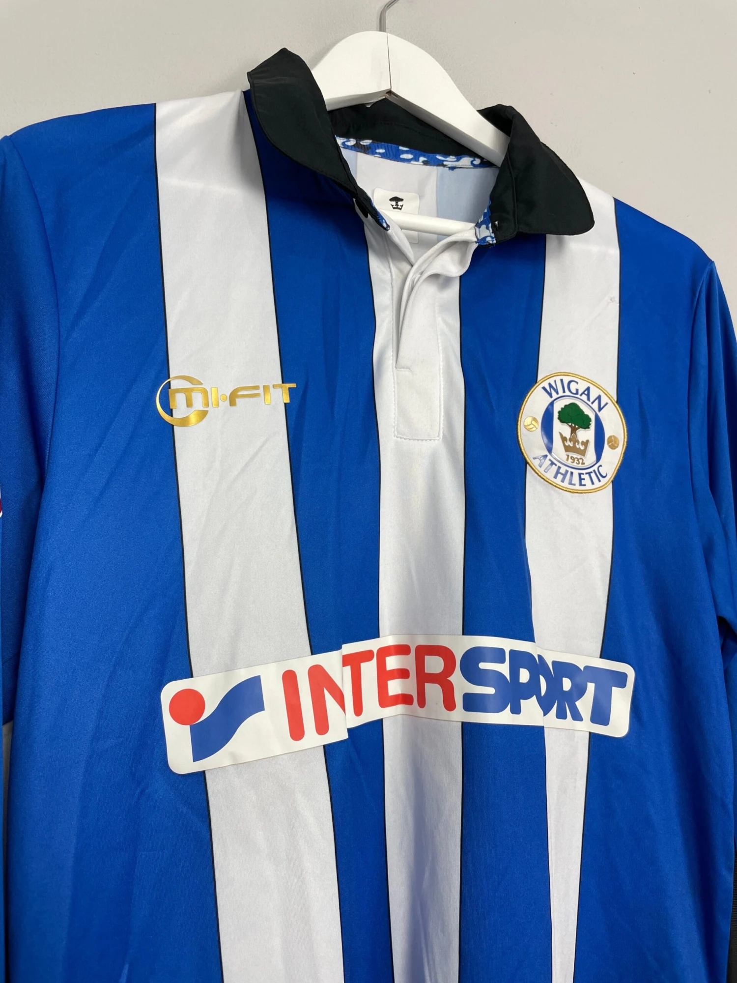 2014/15 WIGAN MCLEAN #11 *MATCH ISSUE* L/S HOME SHIRT (M) MI-FIT(2014 15 Wigan Mclean 11 Match Issue L S Home Shirt M Mi Fit) 5 2014/15 WIGAN MCLEAN #11 *MATCH ISSUE* L/S HOME SHIRT (M) MI-FIT(2014 15 Wigan Mclean 11 Match Issue L S Home Shirt M Mi Fit) - Image 4