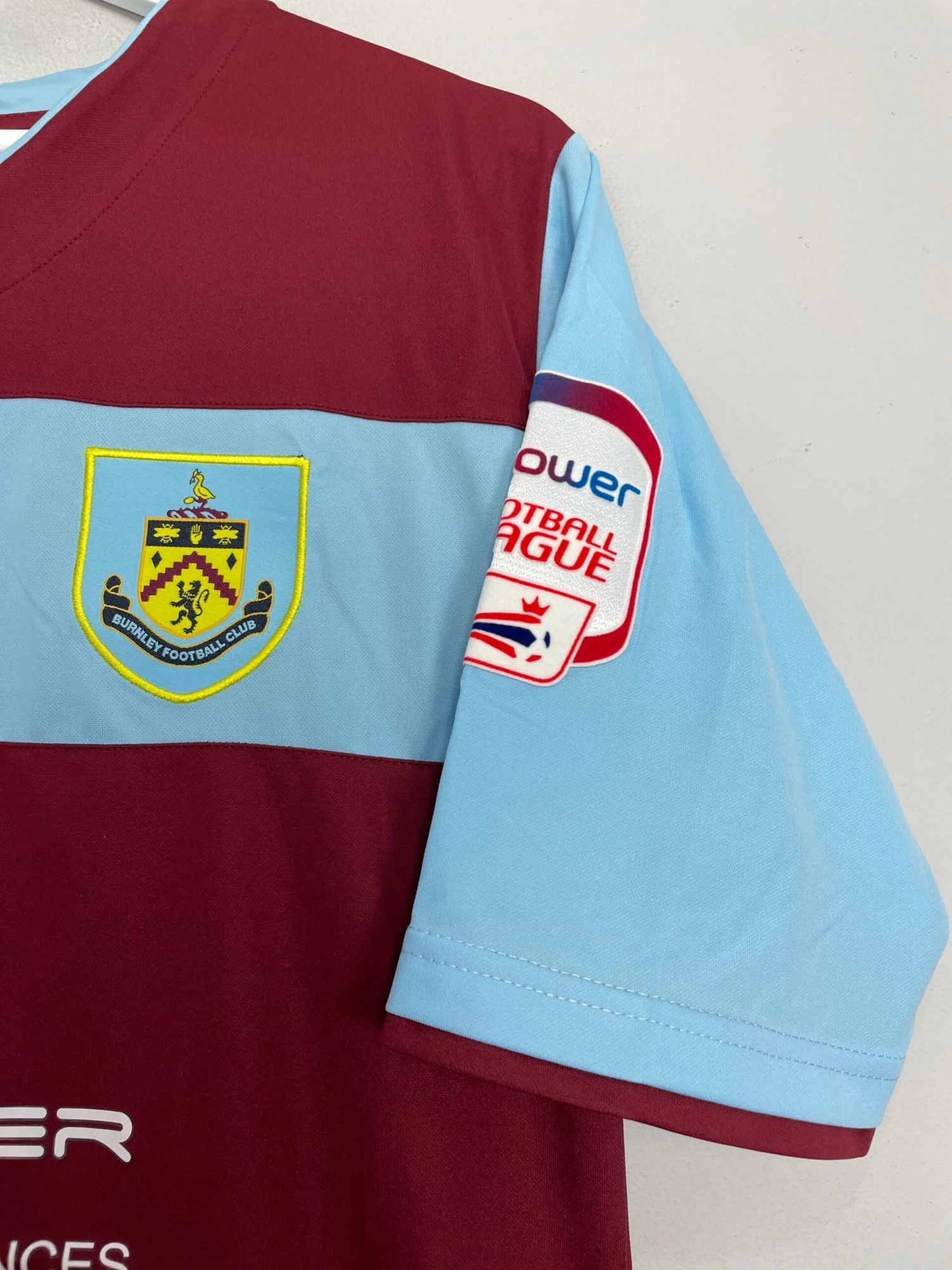 2012/13 BURNLEY INGS #14 *MATCH ISSUE + SIGNED* HOME SHIRT (M) PUMA(2012 13 Burnley Ings 14 Match Issue Signed Home Shirt M Puma) 8 2012/13 BURNLEY INGS #14 *MATCH ISSUE + SIGNED* HOME SHIRT (M) PUMA(2012 13 Burnley Ings 14 Match Issue Signed Home Shirt M Puma) - Image 6