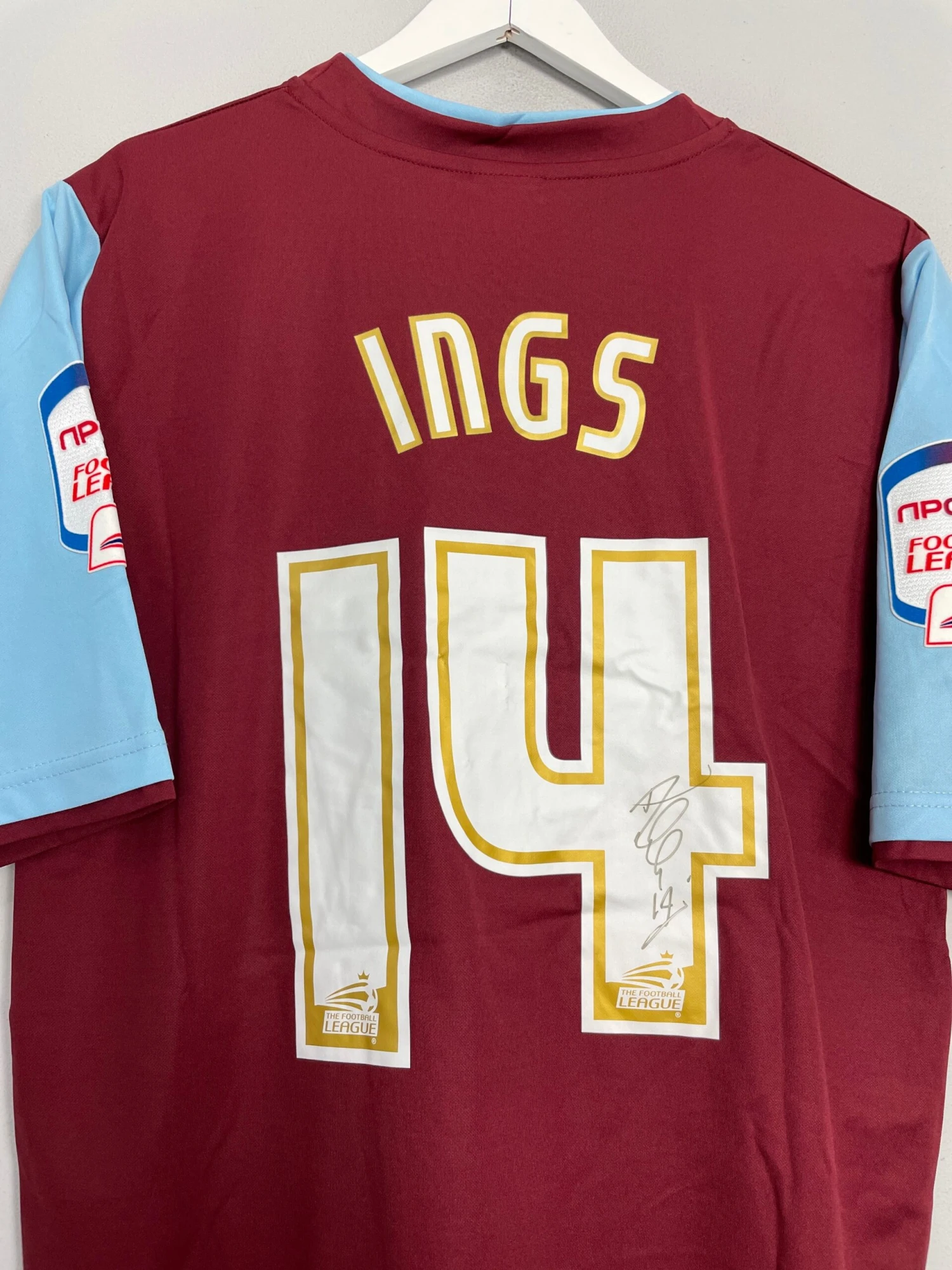 2012/13 BURNLEY INGS #14 *MATCH ISSUE + SIGNED* HOME SHIRT (M) PUMA(2012 13 Burnley Ings 14 Match Issue Signed Home Shirt M Puma) 4 2012/13 BURNLEY INGS #14 *MATCH ISSUE + SIGNED* HOME SHIRT (M) PUMA(2012 13 Burnley Ings 14 Match Issue Signed Home Shirt M Puma) - Image 2