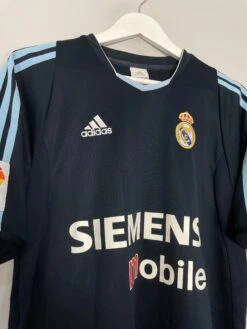 2003/04 REAL MADRID RONALDO #9 AWAY SHIRT (M) ADIDAS(2003 04 Real Madrid Ronaldo 9 Away Shirt M Adidas7) -Cultkits Shop IMG 8920 0867c18a ac63 479b a1cd 15b99104a023
