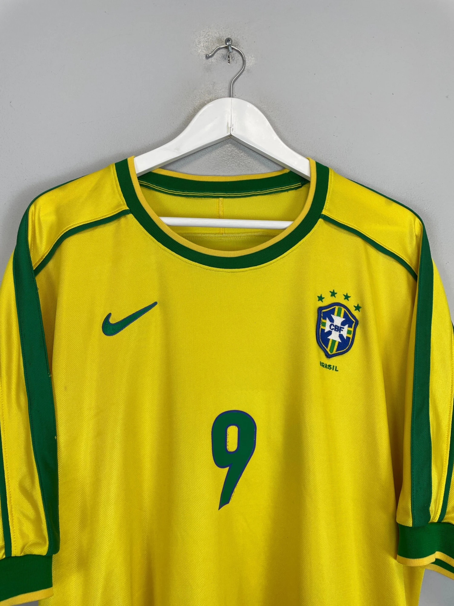 1998/00 BRAZIL RONALDO #9 HOME SHIRT (XL) NIKE(1998 00 Brazil Ronaldo 9 Home Shirt Xl Nike56755) 6 1998/00 BRAZIL RONALDO #9 HOME SHIRT (XL) NIKE(1998 00 Brazil Ronaldo 9 Home Shirt Xl Nike56755) - Image 4