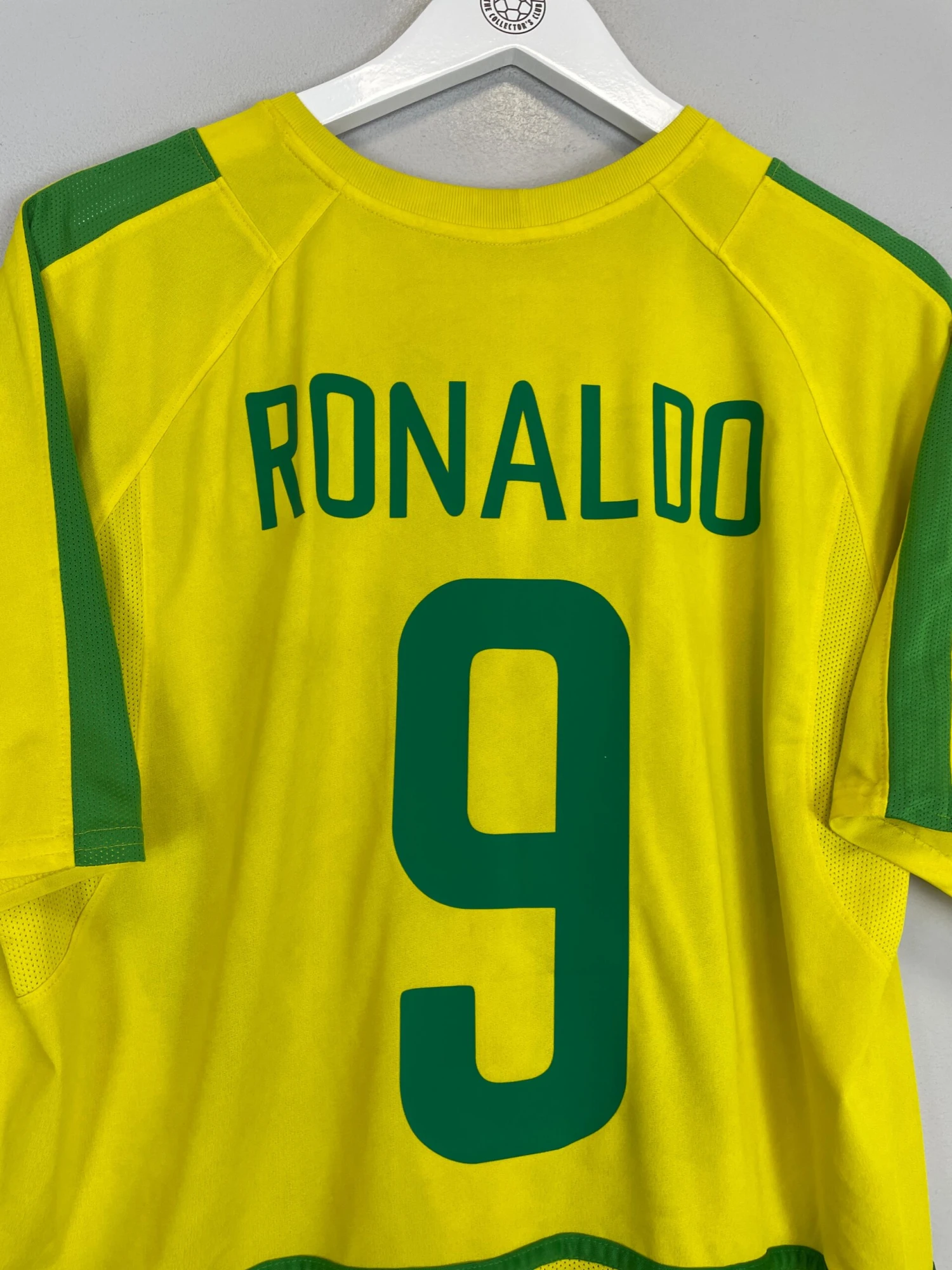 2002/04 BRAZIL RONALDO #9 HOME SHIRT (M) NIKE(2002 04 Brazil Ronaldo 9 Home Shirt M Nike4574) 4 2002/04 BRAZIL RONALDO #9 HOME SHIRT (M) NIKE(2002 04 Brazil Ronaldo 9 Home Shirt M Nike4574) - Image 2