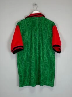 1992/93 GLENTORAN HOME SHIRT (L) UMBRO(1992 93 Glentoran Home Shirt L Umbro352) -Cultkits Shop image00016 57e2e509 139a 4703 8077 26d26500b038