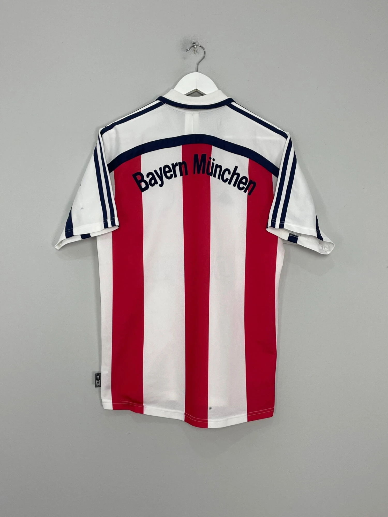 2000/02 BAYERN MUNICH AWAY SHIRT (S) ADIDAS(2000 02 Bayern Munich Away Shirt S Adidas 1) 7 2000/02 BAYERN MUNICH AWAY SHIRT (S) ADIDAS(2000 02 Bayern Munich Away Shirt S Adidas 1) - Image 5