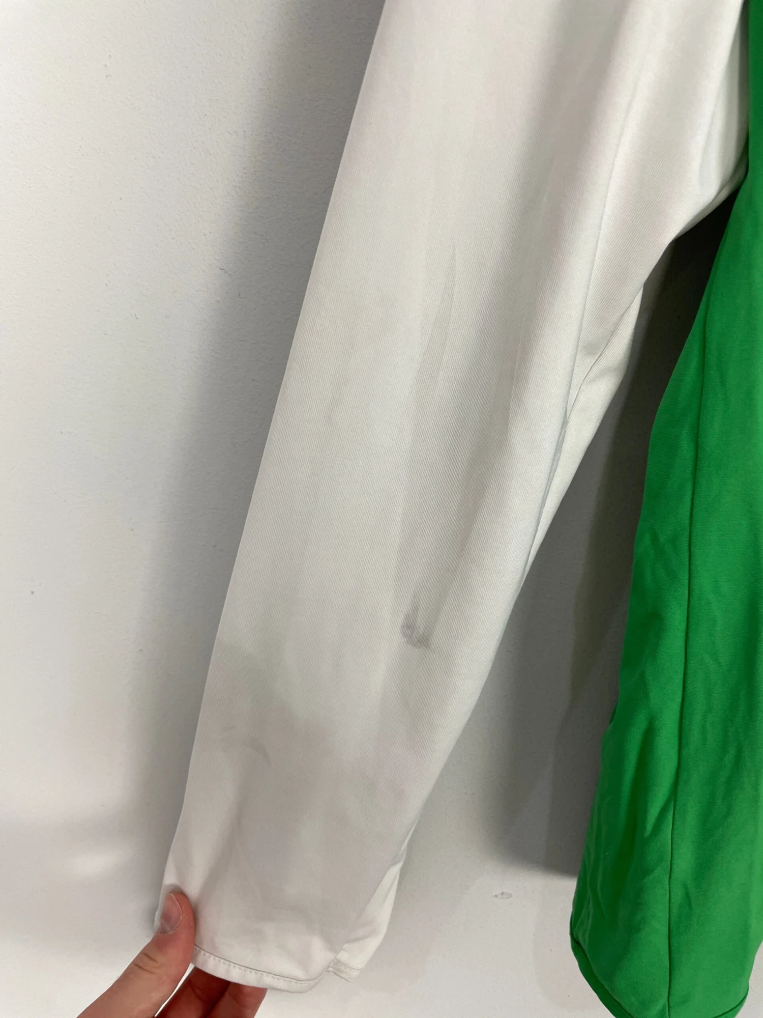 2005/06 HANNOVER 96 TROEST #4 L/S *MATCH ISSUED* HOME SHIRT (XXL) DIADORA(2005 06 Hannover 96 Troest 4 L S Match Issued Home Shirt Xxl Diadora) 8 2005/06 HANNOVER 96 TROEST #4 L/S *MATCH ISSUED* HOME SHIRT (XXL) DIADORA(2005 06 Hannover 96 Troest 4 L S Match Issued Home Shirt Xxl Diadora) - Image 6