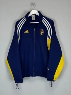 2002/04 SWEDEN JACKET (M) ADIDAS(2002 04 Sweden Jacket M Adidas)