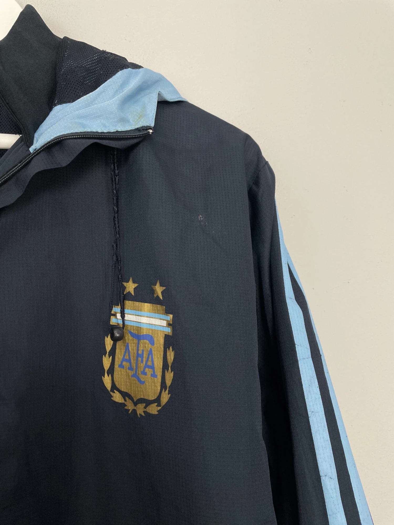 2006/08 ARGENTINA 1/4 ZIP JACKET (M) ADIDAS(2006 08 Argentina 1 4 Zip Jacket M Adidas) 6 2006/08 ARGENTINA 1/4 ZIP JACKET (M) ADIDAS(2006 08 Argentina 1 4 Zip Jacket M Adidas) - Image 4