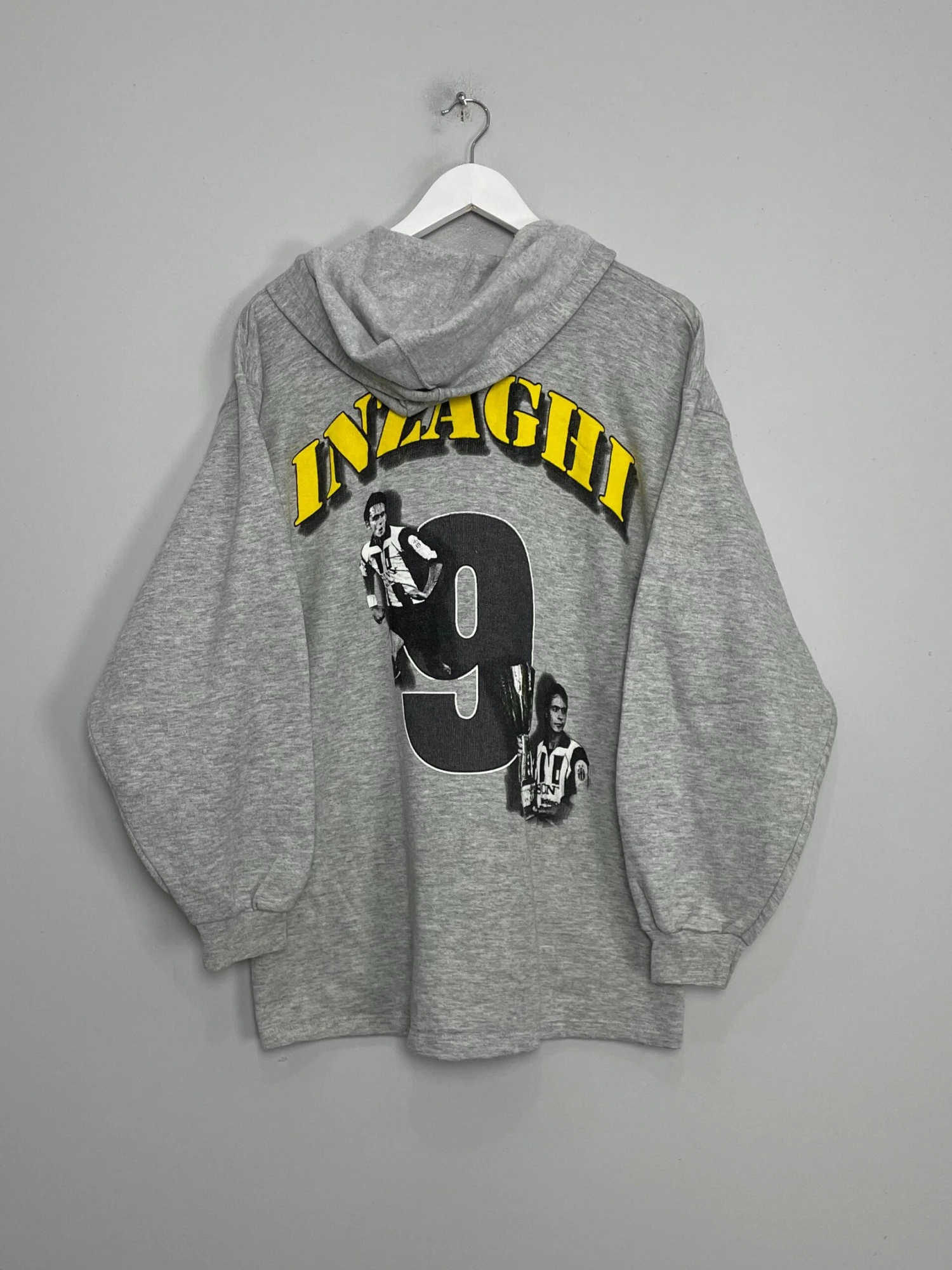 1999 JUVENTUS INZAGHI #9 HOODIE (M) BOOTLEG(1999 Juventus Inzaghi 9 Hoodie M Om43) 5 1999 JUVENTUS INZAGHI #9 HOODIE (M) BOOTLEG(1999 Juventus Inzaghi 9 Hoodie M Om43) - Image 3