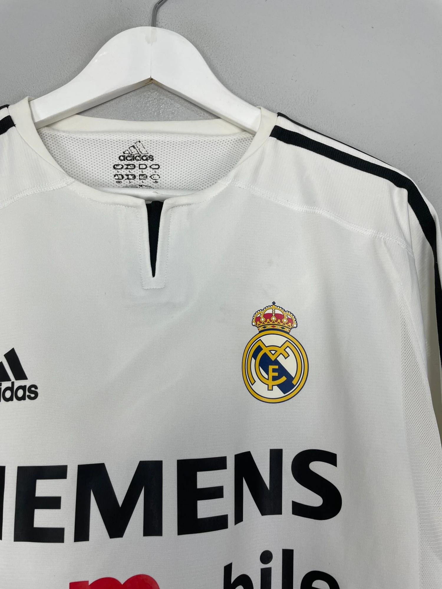 2004/05 REAL MADRID RONALDO #9 *PLAYER ISSUE* L/S HOME SHIRT (L) ADIDAS(2004 05 Real Madrid Ronaldo 9 Player Issue L S Home Shirt L Adidas664) 8 2004/05 REAL MADRID RONALDO #9 *PLAYER ISSUE* L/S HOME SHIRT (L) ADIDAS(2004 05 Real Madrid Ronaldo 9 Player Issue L S Home Shirt L Adidas664) - Image 6