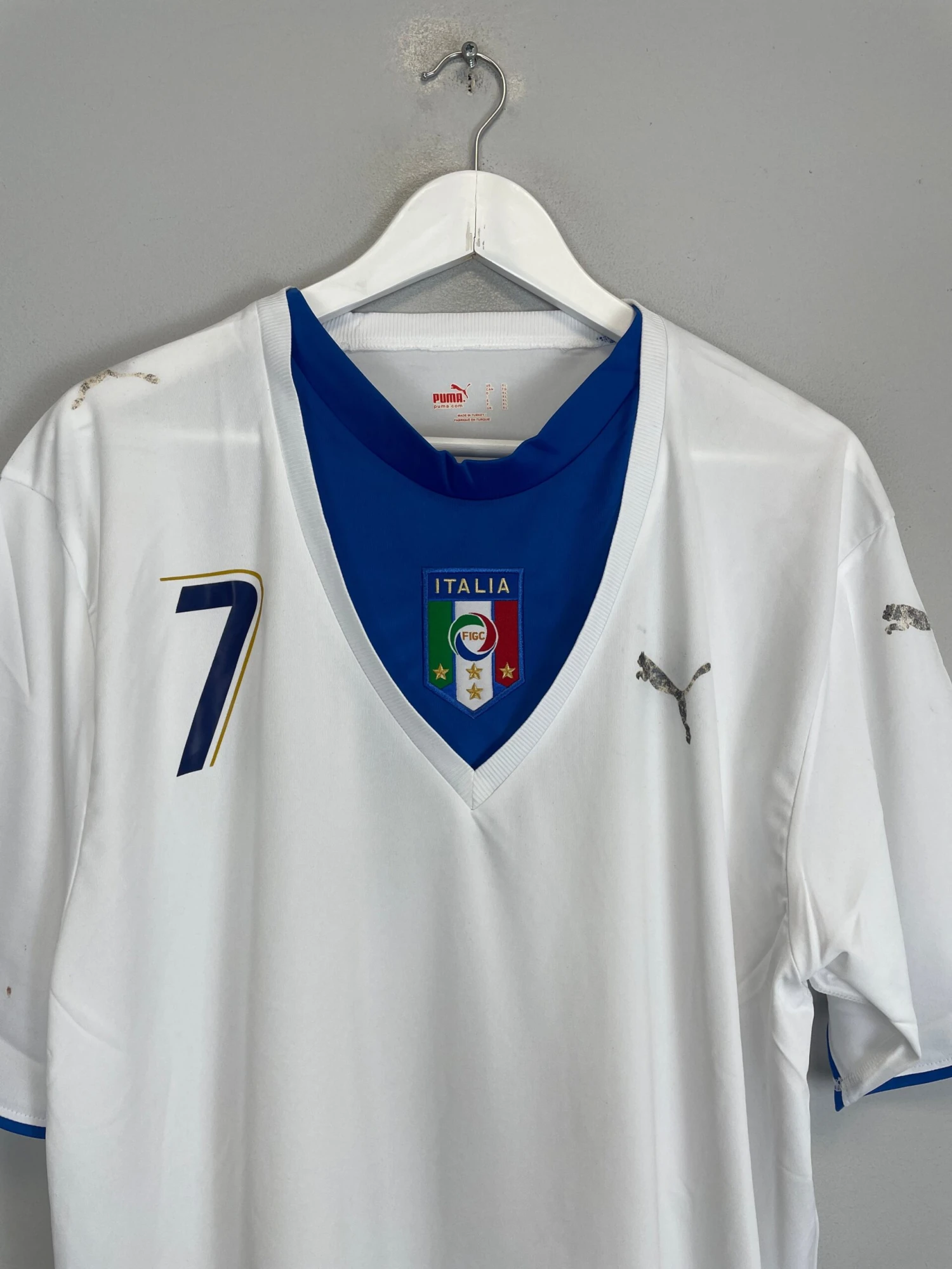 2006/07 ITALY DEL PIERO #7 AWAY SHIRT (XL) PUMA(2006 07 Italy Del Piero 7 Away Shirt Xl Puma6456) 6 2006/07 ITALY DEL PIERO #7 AWAY SHIRT (XL) PUMA(2006 07 Italy Del Piero 7 Away Shirt Xl Puma6456) - Image 4
