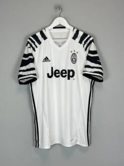 2016/17 JUVENTUS HIGUAIN #9 THIRD SHIRT (L) ADIDAS(2016 17 Juventus Higuain 9 Third Shirt L Adidas253) -Cultkits Shop image00186 5cd8e80c b640 4843 8beb 428c743c8e46