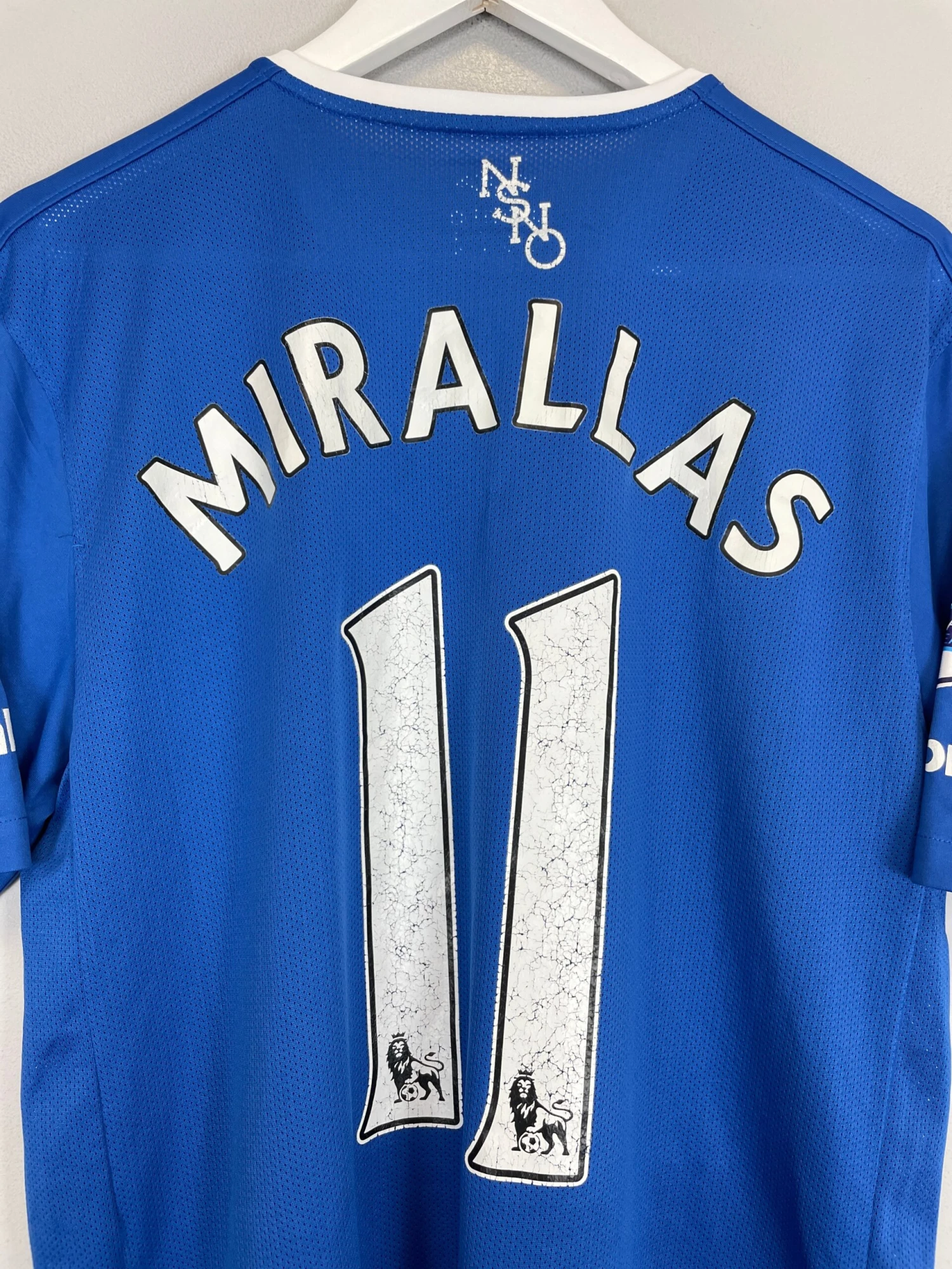 2015/16 EVERTON MIRALLAS #11 HOME SHIRT (XL) UMBRO(2015 16 Everton Mirallas 11 Home Shirt Xl Umbro43543) 4 2015/16 EVERTON MIRALLAS #11 HOME SHIRT (XL) UMBRO(2015 16 Everton Mirallas 11 Home Shirt Xl Umbro43543) - Image 2