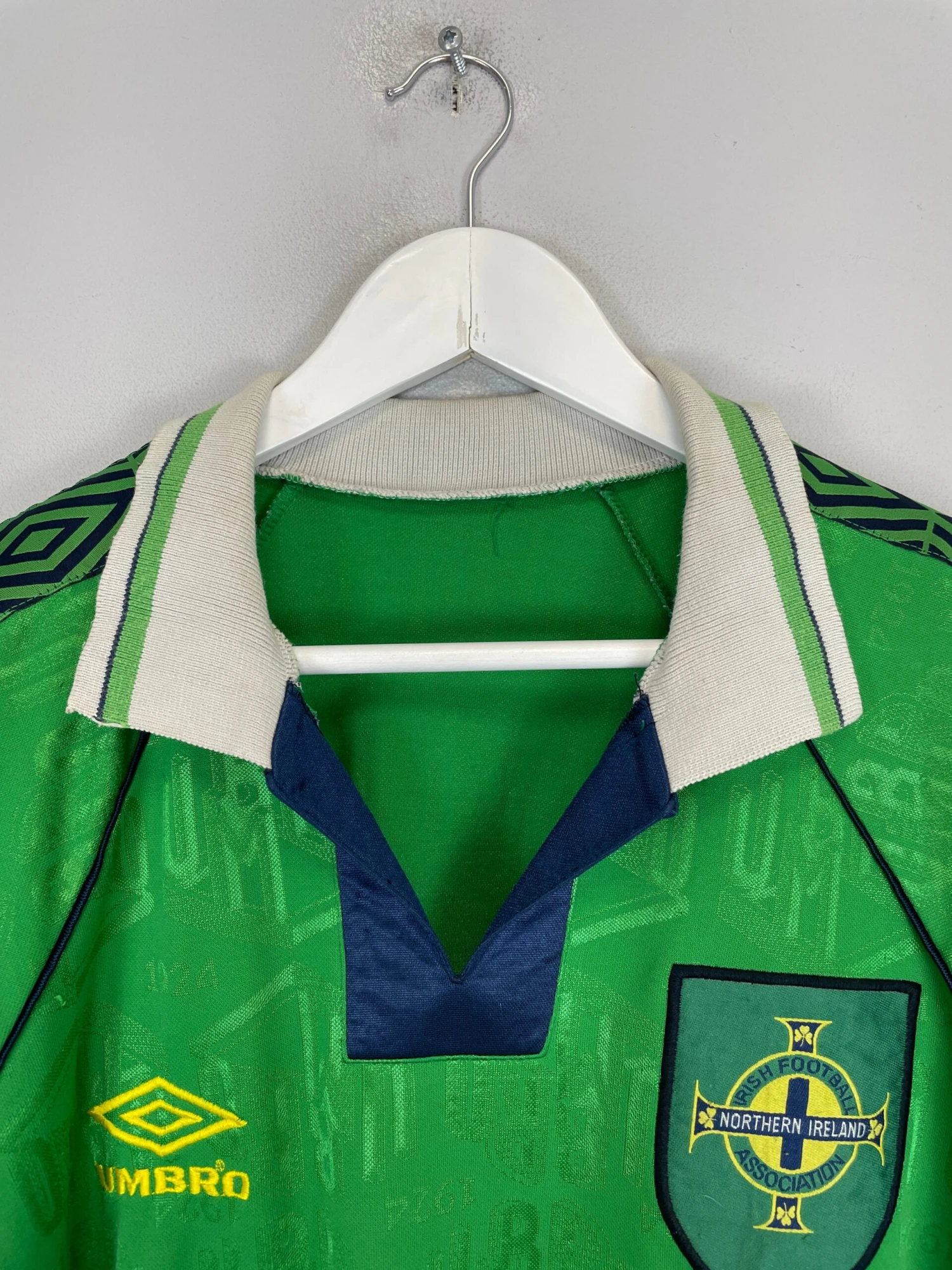 1994/95 NORTHERN IRELAND *PROTOTYPE* HOME SHIRT (M) UMBRO(1994 95 Northern Ireland Prototype Home Shirt M Umbro) 5 1994/95 NORTHERN IRELAND *PROTOTYPE* HOME SHIRT (M) UMBRO(1994 95 Northern Ireland Prototype Home Shirt M Umbro) - Image 3