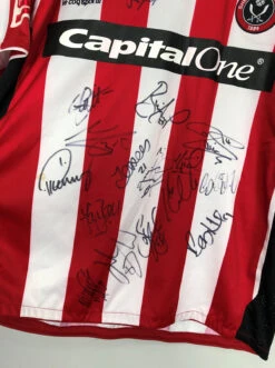 2007/08 SHEFFIELD UNITED HENDRIE #11 *MATCH WORN + SQUAD SIGNED* HOME SHIRT (M) LE COQ SPORTIF(Sheffield United Hendrie 11 2007 08 Match Worn Squad Signed Home Shirt M Le Coq Sportif) -Cultkits Shop img 3357 65b13cd9 3c6a 4877 9533 ca43aff04499