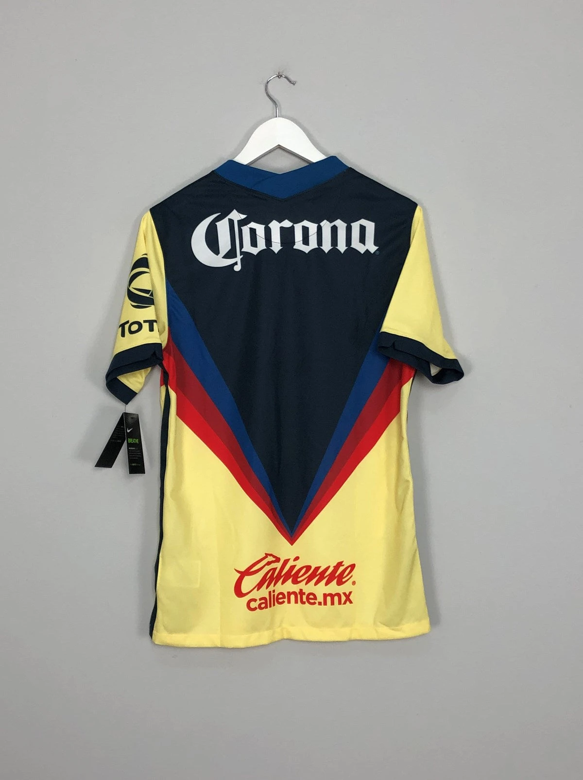 2020/21 Club America *BNWT* Home Shirt (Multiple Sizes) Nike(Club America 202021 Bnwt Home Shirt Multiple Sizes Nike) 5 2020/21 Club America *BNWT* Home Shirt (Multiple Sizes) Nike(Club America 202021 Bnwt Home Shirt Multiple Sizes Nike) - Image 3