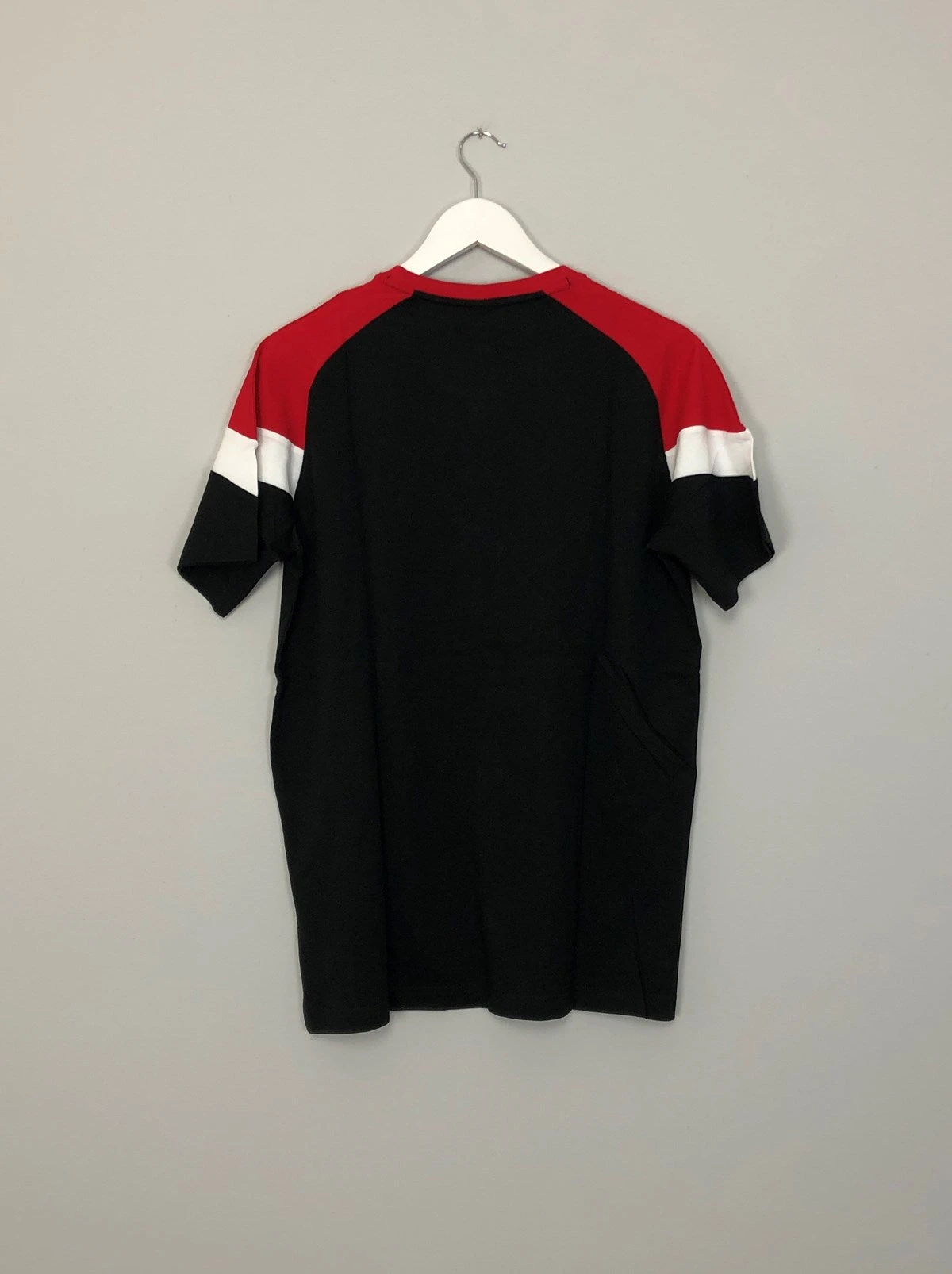 2019/20 AC Milan *BNWT* Puma Iconic T-Shirt (Multiple Sizes)(Ac Milan 201920 Bnwt Puma Iconic Tshirt Multiple Sizes) 5 2019/20 AC Milan *BNWT* Puma Iconic T-Shirt (Multiple Sizes)(Ac Milan 201920 Bnwt Puma Iconic Tshirt Multiple Sizes) - Image 3