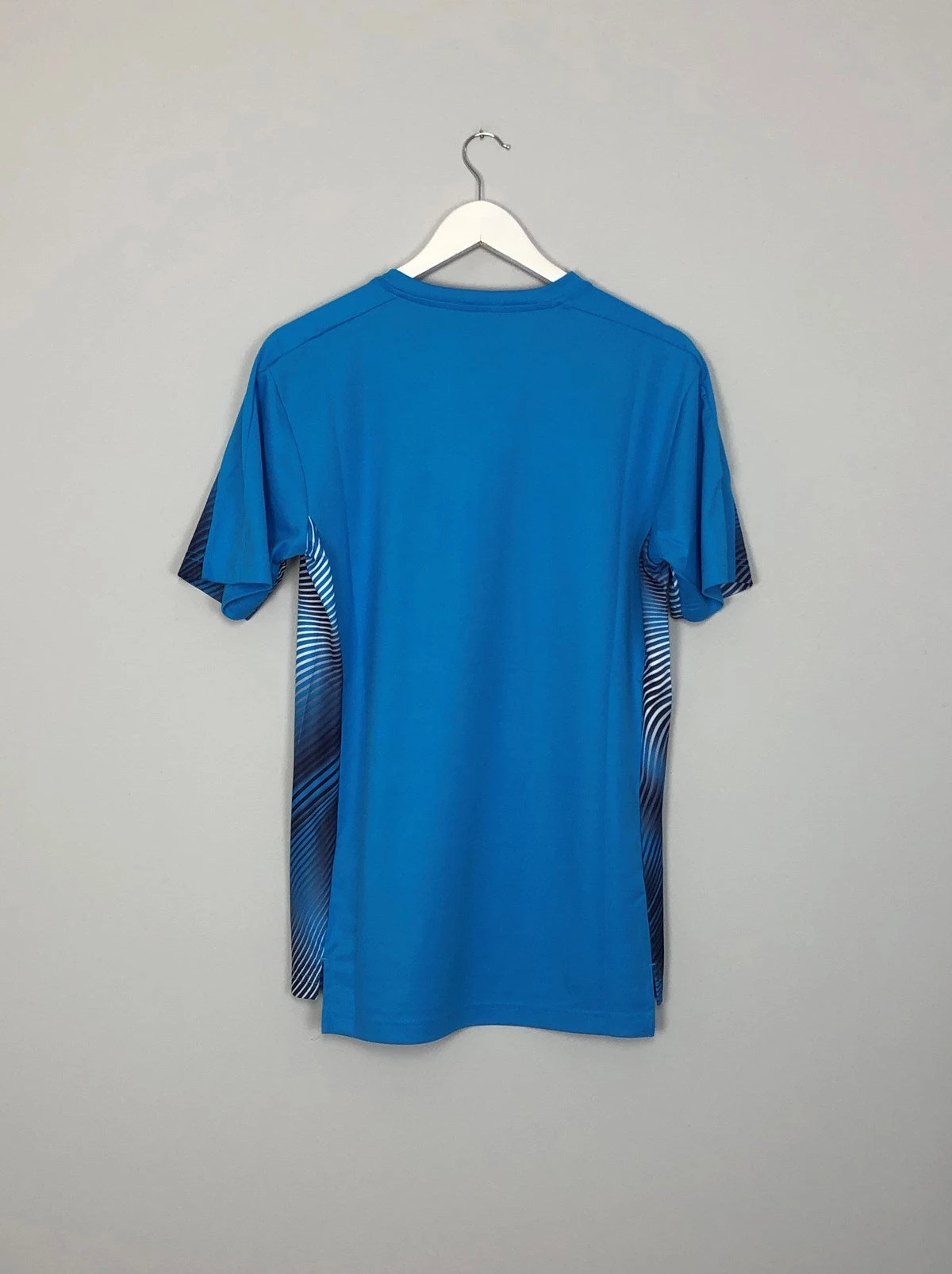 2019/20 Valencia *BNWT* Stadium Shirt (Multiple Sizes) Puma(Valencia 201920 Bnwt Puma Training Shirt Multiple Sizes) 5 2019/20 Valencia *BNWT* Stadium Shirt (Multiple Sizes) Puma(Valencia 201920 Bnwt Puma Training Shirt Multiple Sizes) - Image 3