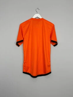 2013 NETHERLANDS *BNWT* VS ROMANIA HOME SHIRT (S) NIKE(Holland 2013 Bnwt Vs Romania Home Shirt S Nike) 9 2013 NETHERLANDS *BNWT* VS ROMANIA HOME SHIRT (S) NIKE(Holland 2013 Bnwt Vs Romania Home Shirt S Nike) -Cultkits Shop img 9248