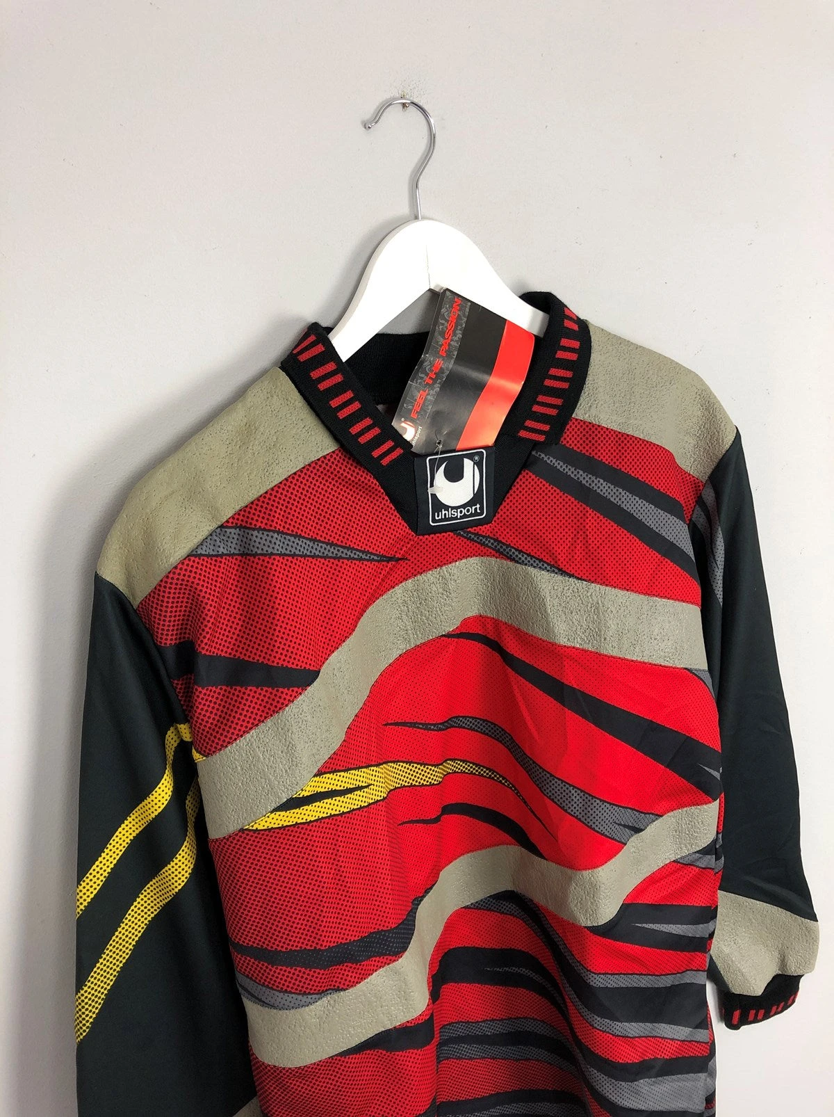 1992 UHLSPORT #1 *BNWT* GK TEMPLATE SHIRT (L)(Uhlsport 1 199092 Bnwt Gk Template Shirt Size L) 4 1992 UHLSPORT #1 *BNWT* GK TEMPLATE SHIRT (L)(Uhlsport 1 199092 Bnwt Gk Template Shirt Size L) - Image 2